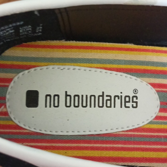 No Boundaries faux suede loafers - Picture 5 of 7